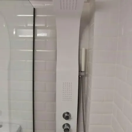 Angelos' αrt αpartment